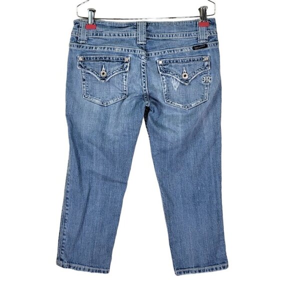 Miss Me Capri Jeans Size 28 Distressed Light Wash Low Rise Flap Button Pockets - Picture 1 of 16